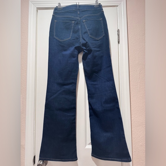 Old Navy High Rise Flare Jeans - Dark Wash - size 6 - Picture 5 of 8